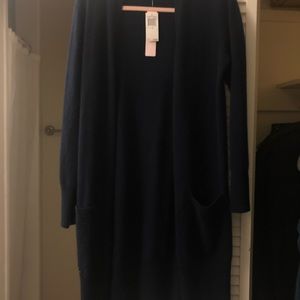 **NEW WITH TAGS** 100% cashmere sweater